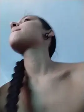 emma ambar online show from November 28, 2025, 4:51 pm