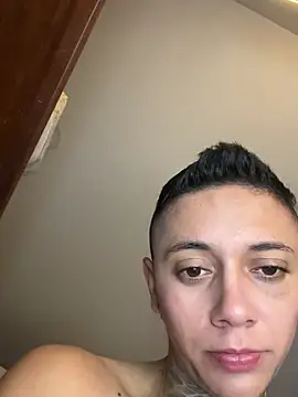 Snapshot of _PhillipBrown chatting on February 12, 2025, 8:40 pm PhillipBrown online show from February 12, 2025, 8:40 pm