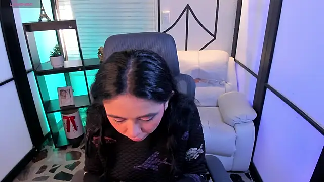 Snapshot of LilahAsh chatting on January 31, 2025, 1:12 pm LilahAsh online show from January 31, 2025, 1:12 pm