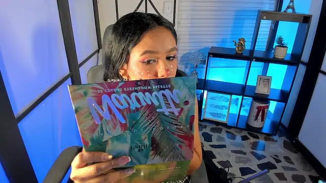 Snapshot of LilahAsh chatting on February 6, 2025, 12:37 pm LilahAsh online show from February 6, 2025, 12:37 pm