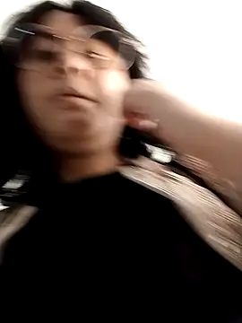 lara moon25 online show from October 15, 2025, 4:04 pm