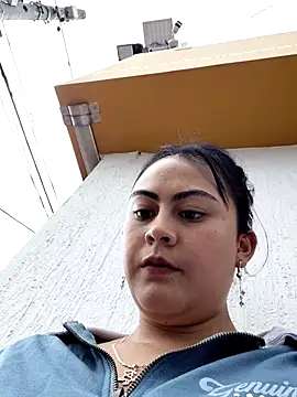 lara moon25 online show from October 23, 2025, 8:07 pm