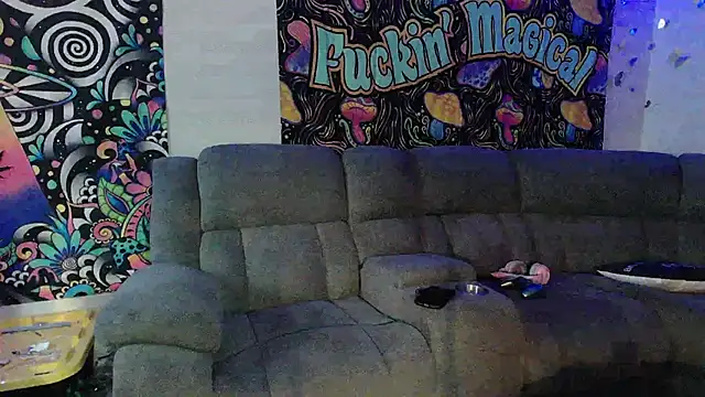 NovaLove2002 online show from November 29, 2025, 4:34 am