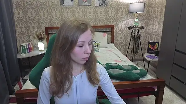 Lill Mary online show from April 1, 2026, 2:46 am