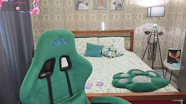 Lill Mary online show from February 20, 2026, 5:04 am