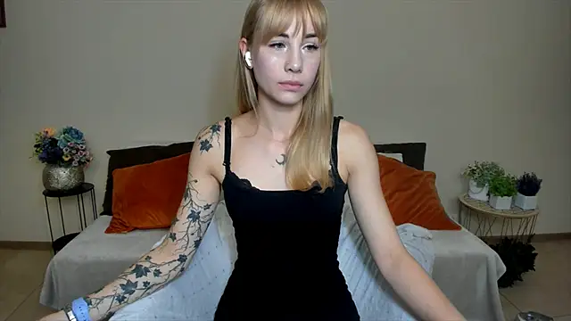 LunaBelli online show from September 28, 2025, 6:59 pm