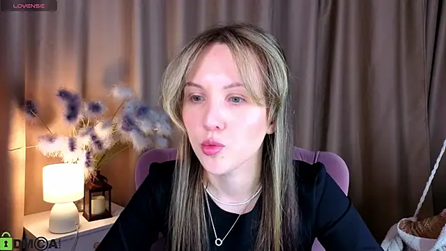 Snapshot of Wendy_mm chatting on February 1, 2026, 8:56 am Wendy mm online show from February 1, 2026, 8:56 am