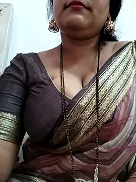 Nyra-23 online show from November 8, 2025, 8:18 am