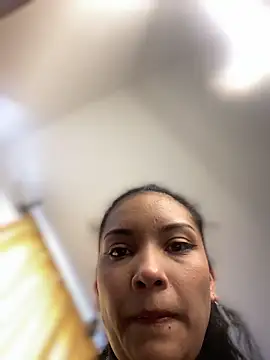 Snapshot of baby_lizy chatting on February 15, 2026, 8:41 pm baby lizy online show from February 15, 2026, 8:41 pm