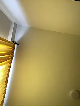 baby lizy online show from November 6, 2025, 6:12 pm