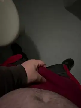 lescoquin2215 online show from February 16, 2026, 8:24 am