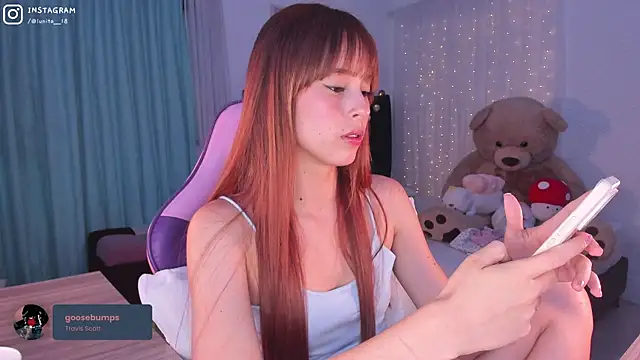 Snapshot of alice_guerin_ chatting on March 16, 2025, 2:32 am alice guerin online show from March 16, 2025, 2:32 am