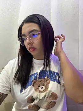 camianddanna online show from November 7, 2025, 1:21 am