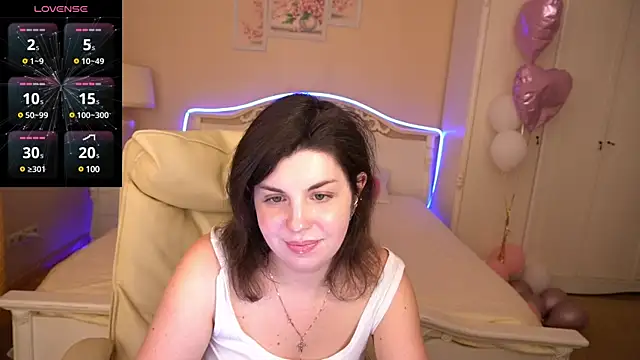 MirandaWong online show from March 3, 2025, 9:55 am