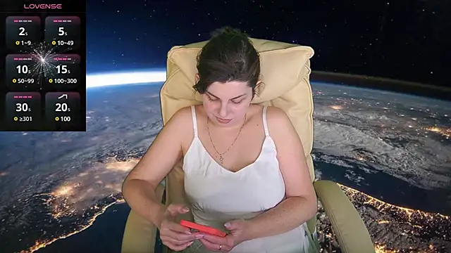 MirandaWong online show from February 23, 2025, 9:55 am