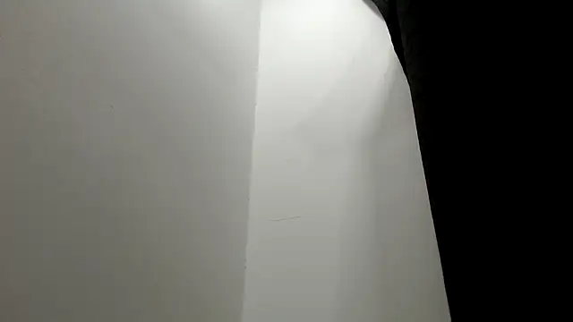 Kitten Hot  online show from December 5, 2025, 11:09 am