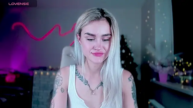  Ravenaa online show from December 20, 2024, 1:43 pm