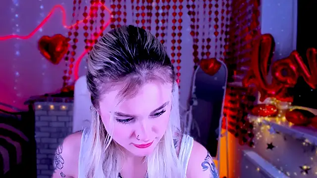  Ravenaa online show from February 25, 2025, 2:37 pm