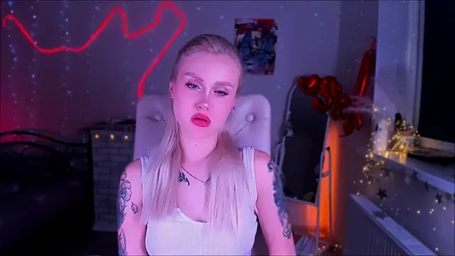  Ravenaa online show from March 19, 2025, 10:55 am