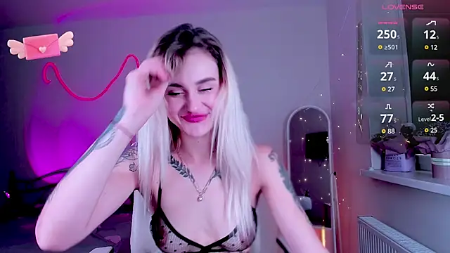  Ravenaa online show from December 6, 2024, 10:32 am