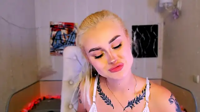  Ravenaa online show from October 21, 2025, 2:27 pm