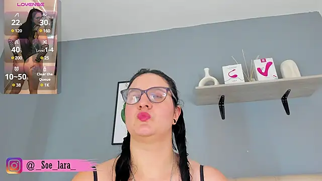 Snapshot of Soe_Lara chatting on February 25, 2025, 6:01 pm Soe Lara online show from February 25, 2025, 6:01 pm