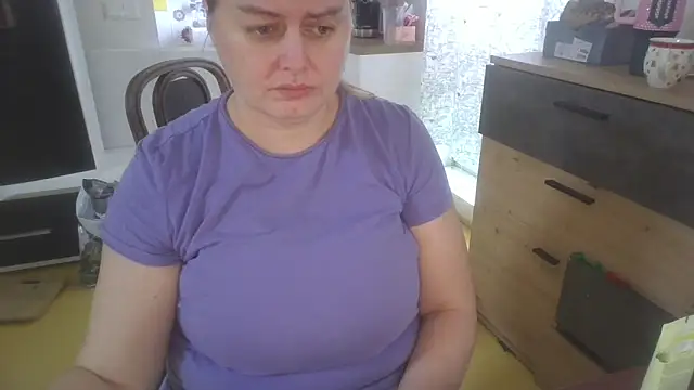 Snapshot of Meliss_Official9 chatting on February 10, 2026, 12:26 pm Meliss Official9 online show from February 10, 2026, 12:26 pm