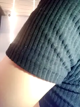 Catalehia Milk online show from September 28, 2025, 11:28 am