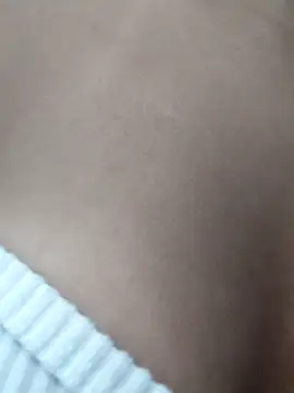 Catalehia Milk online show from December 19, 2025, 7:38 pm