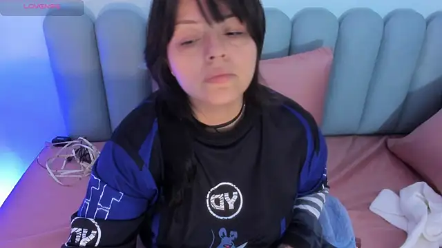 Snapshot of curvy_rousi chatting on February 17, 2026, 11:40 am curvy rousi online show from February 17, 2026, 11:40 am