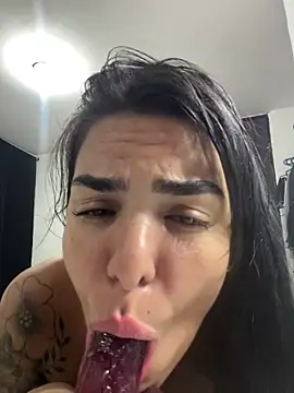 Snapshot of MARYADSUARD chatting on October 5, 2025, 5:31 am MARYADSUARD online show from October 5, 2025, 5:31 am