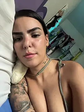 Snapshot of MARYADSUARD chatting on October 18, 2025, 4:31 pm MARYADSUARD online show from October 18, 2025, 4:31 pm