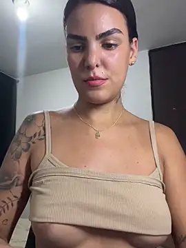 Snapshot of MARYADSUARD chatting on October 4, 2025, 5:25 pm MARYADSUARD online show from October 4, 2025, 5:25 pm