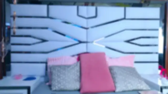 ElizabetthKitty online show from April 12, 2026, 12:08 pm