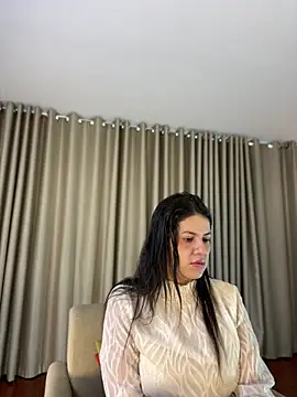 Snapshot of Alice_Biel chatting on June 13, 2026, 1:20 pm Alice Biel online show from June 13, 2026, 1:20 pm