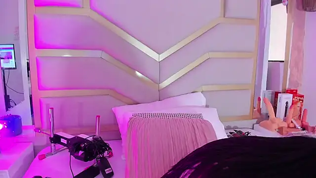 dollsweety online show from October 8, 2025, 6:41 pm