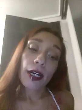 Snapshot of bbferlinaa chatting on June 1, 2026, 1:06 am bbferlinaa online show from June 1, 2026, 1:06 am