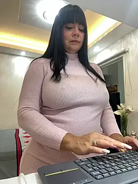 Hot beauty   online show from June 6, 2026, 12:49 am