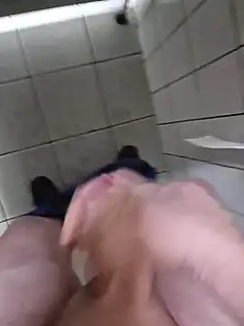 Warumnicht1980 online show from November 15, 2025, 1:20 am