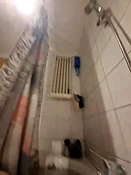 Warumnicht1980 online show from March 8, 2025, 2:01 am