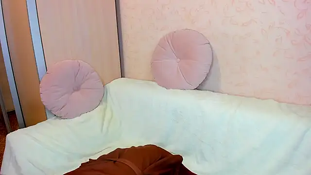 MelodyOfLovee online show from September 30, 2025, 10:49 pm