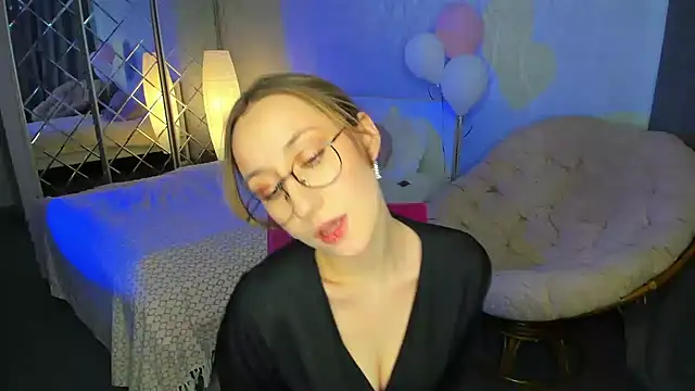 MelodyOfLovee online show from February 15, 2025, 5:09 am