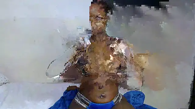 Snapshot of karembo_Johnson chatting on March 1, 2026, 6:30 pm karembo Johnson online show from March 1, 2026, 6:30 pm