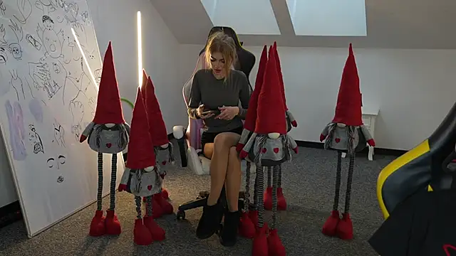 Stacy054 online show from November 6, 2025, 11:58 am