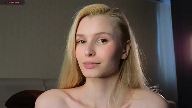 Snapshot of elsa_limerence chatting on February 13, 2025, 9:30 am elsa limerence online show from February 13, 2025, 9:30 am