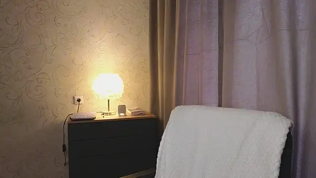 Snapshot of elsa_limerence chatting on June 27, 2026, 4:24 pm elsa limerence online show from June 27, 2026, 4:24 pm
