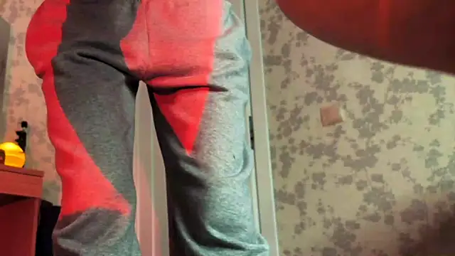 Evvie Summn1 online show from November 29, 2025, 5:35 pm