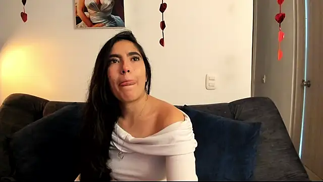 Snapshot of Serenity_Day chatting on May 20, 2026, 1:57 am Serenity Day online show from May 20, 2026, 1:57 am