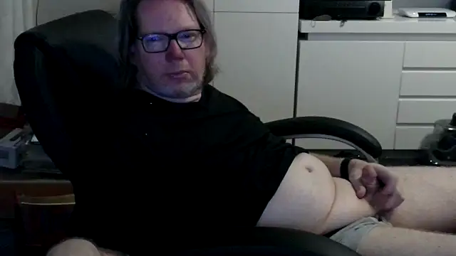 Snapshot of VSteph chatting on February 28, 2026, 12:32 am VSteph online show from February 28, 2026, 12:32 am