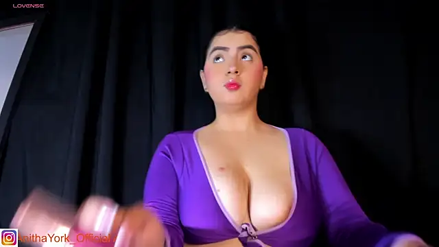 AnithaaYork online show from February 28, 2026, 12:16 pm